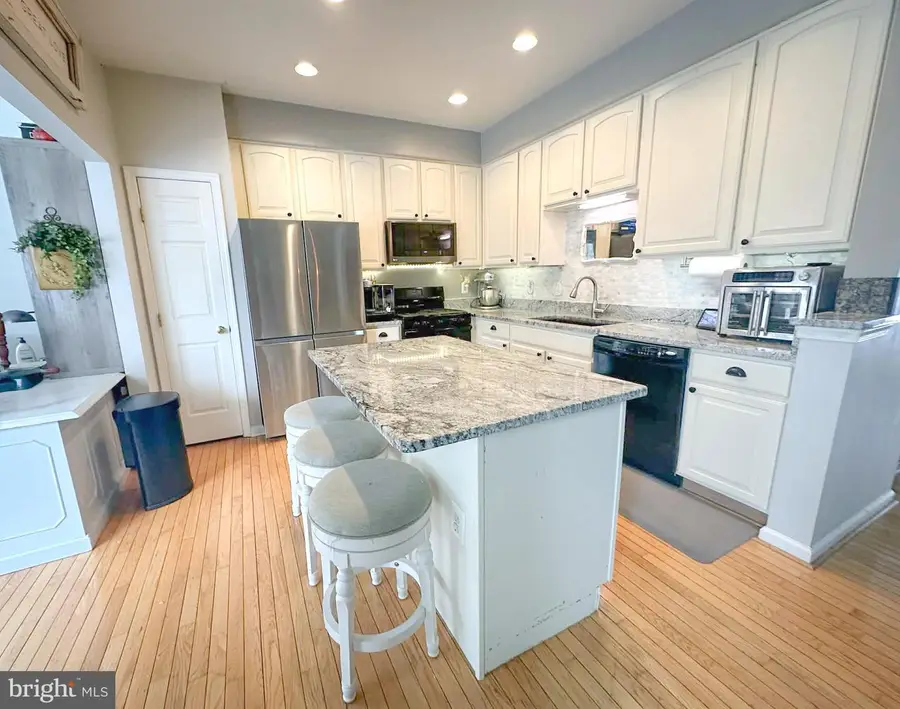 12458 Hadrians Ct, Bristow, VA 20136 - Image #2