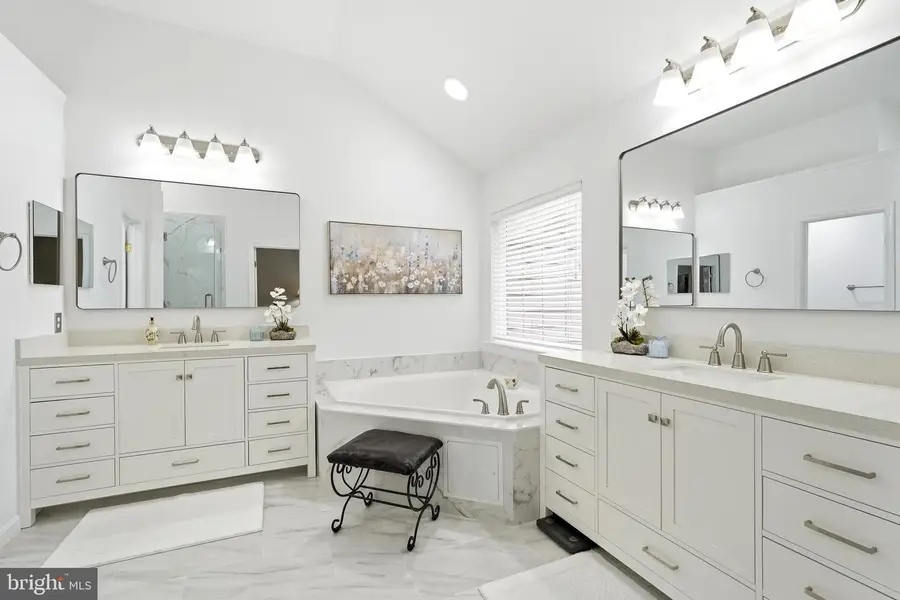 13021 Lashmere Ct, Woodbridge, VA 22192 - #3