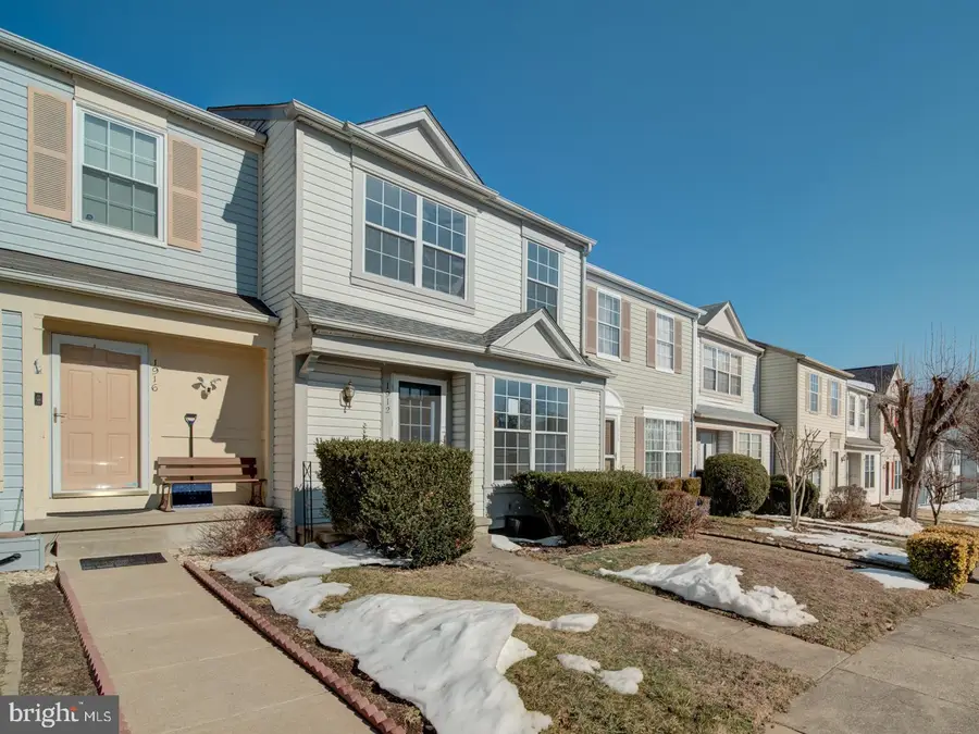 1912 Beegee Ct, Woodbridge, VA 22192 - #3