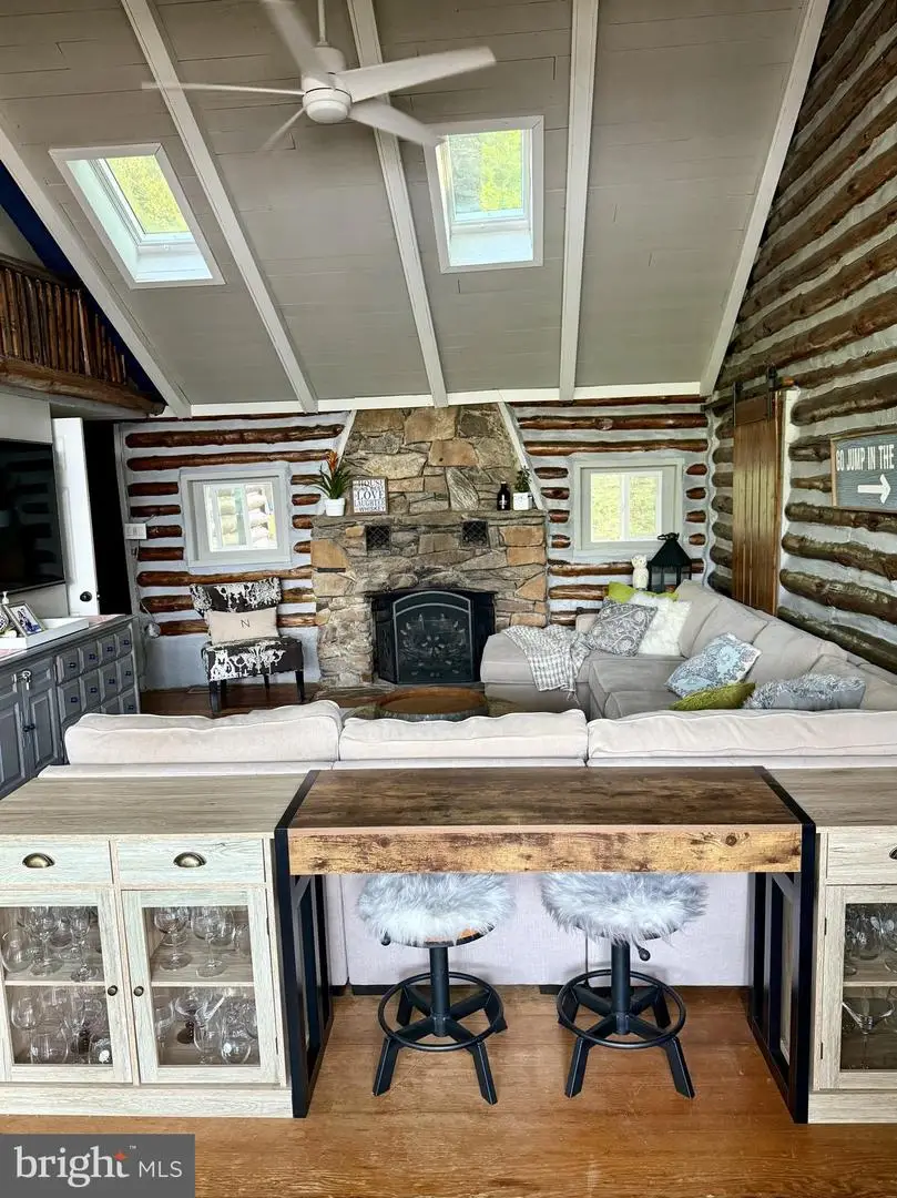 8389 Highview St, Manassas, VA 20112 - #3