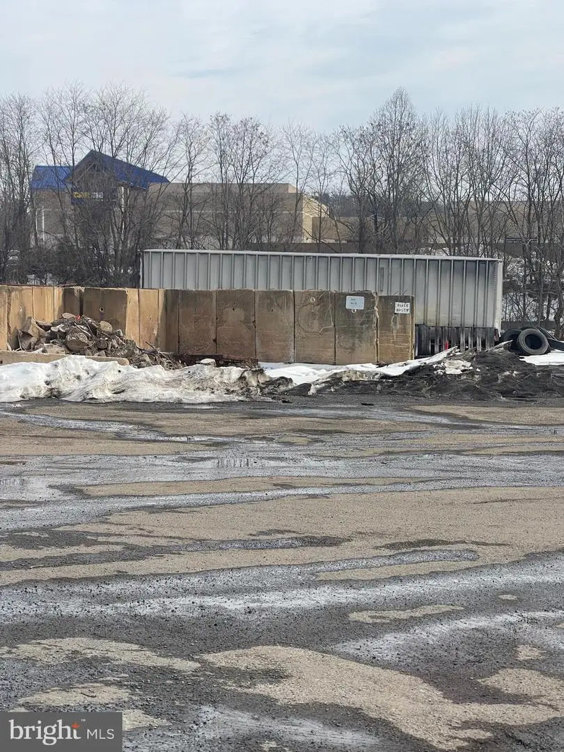 13901 Telegraph Rd, Woodbridge, VA 22192 - #2