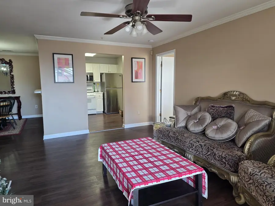 1037 Gardenview Loop #302, Woodbridge, VA 22191 - #2