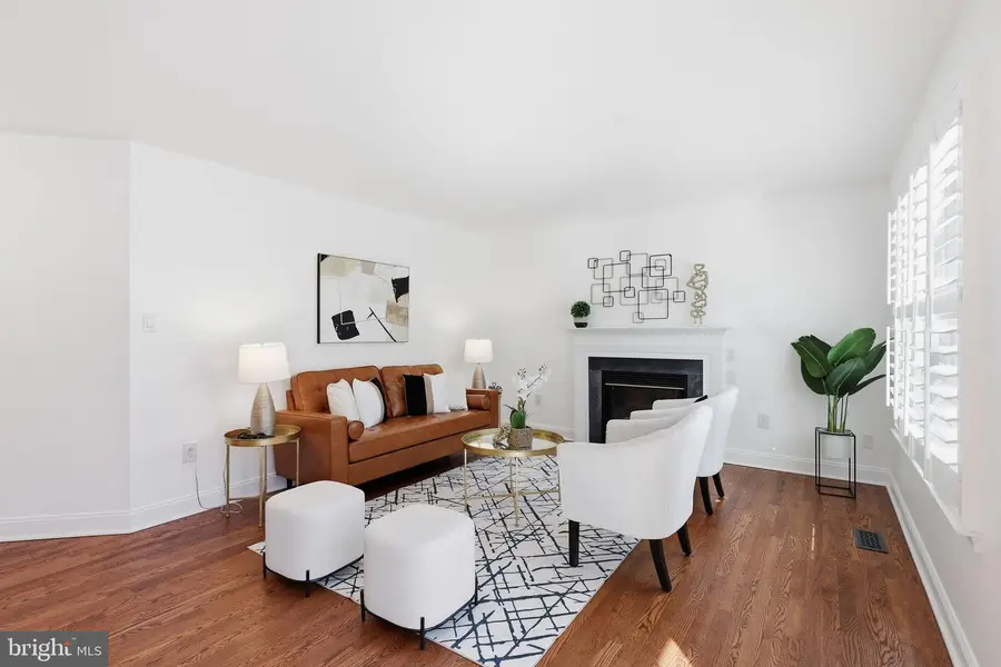 5735 Rocksbury Ln, Woodbridge, VA 22193 - #2