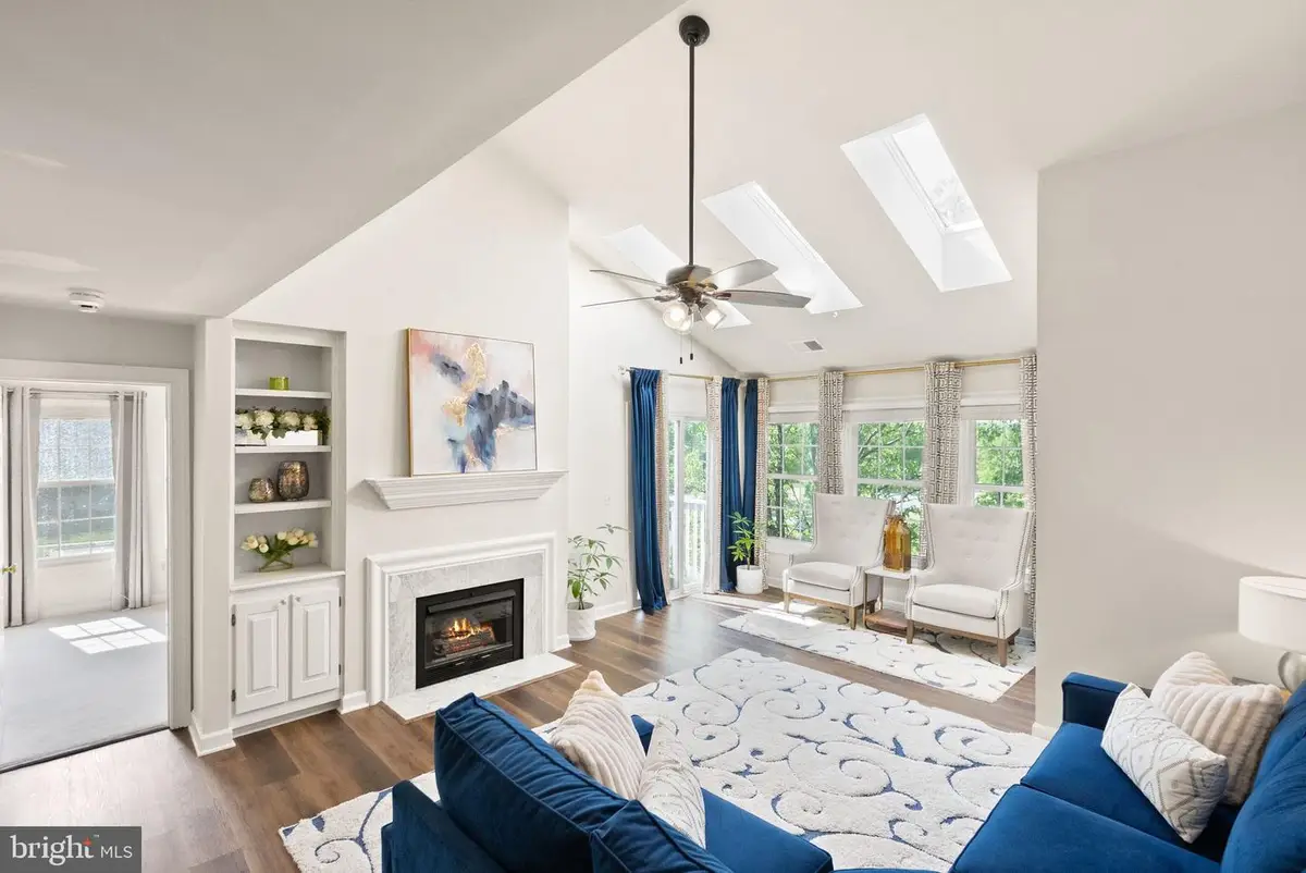 8115 Lacy Dr #304, Manassas, VA 20109 - #1