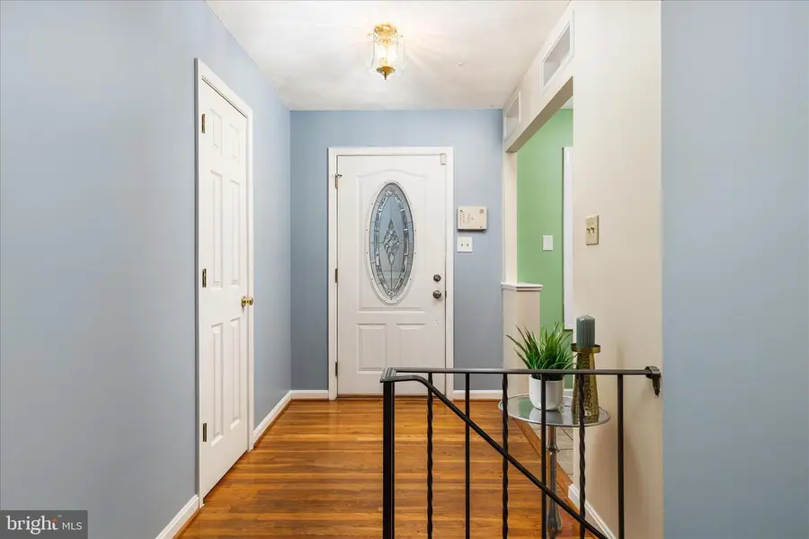 7398 Roxbury Ave, Manassas, VA 20109 - #3