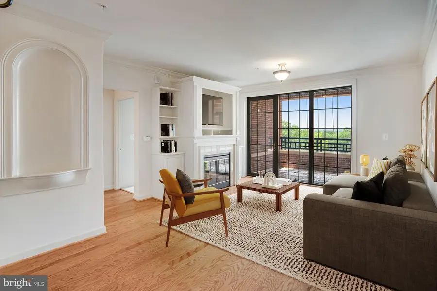 485 Harbor Side St #813, Woodbridge, VA 22191 - #2