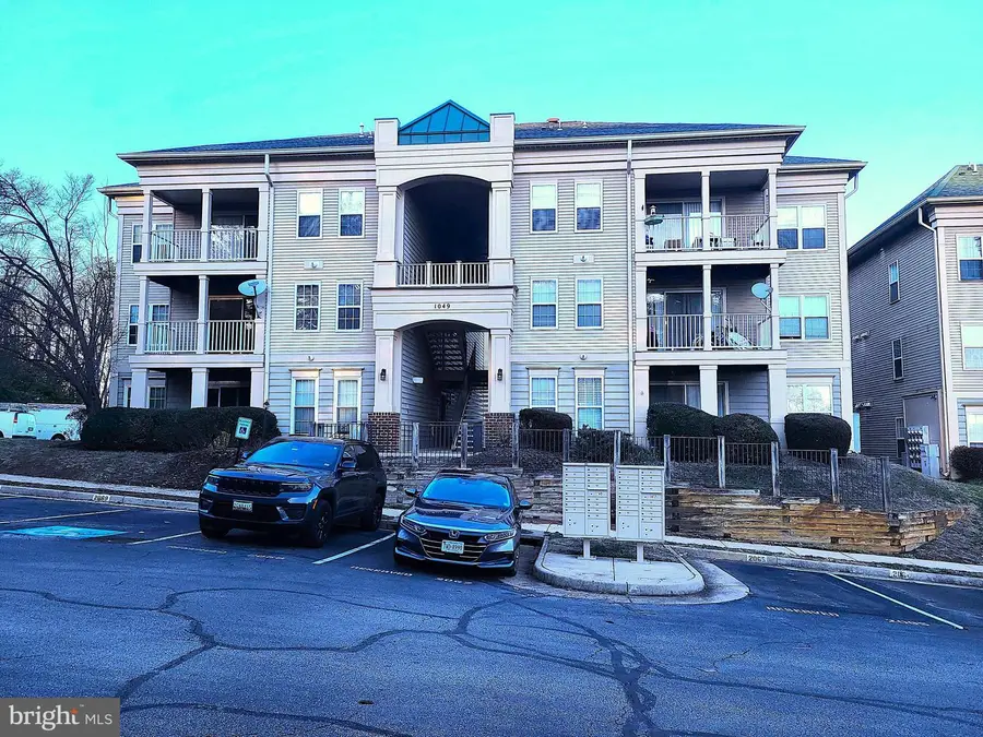 1049 Gardenview Loop #302, Woodbridge, VA 22191 - #2