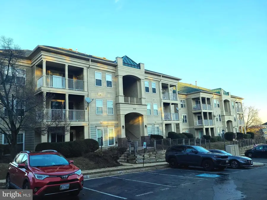 1049 Gardenview Loop #302, Woodbridge, VA 22191 - #3