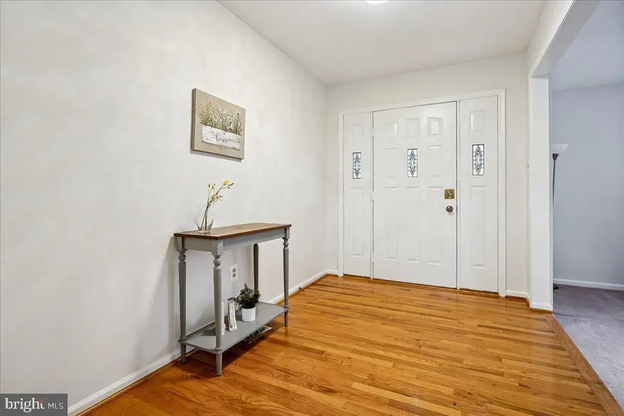 16071 Deer Park Dr, Dumfries, VA 22025 - #2