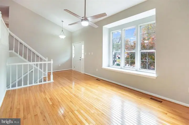 5316 Sentry Ln, Woodbridge, VA 22193 - #3