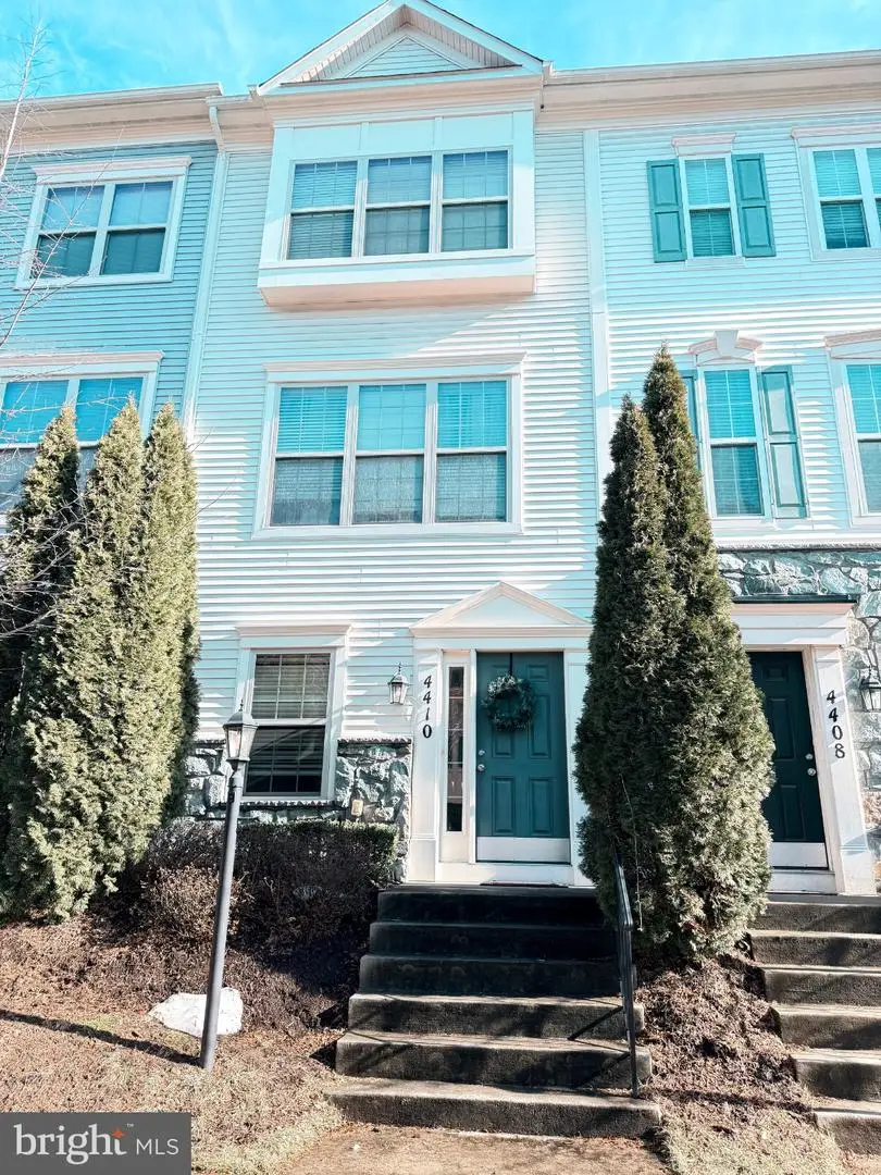 4410 Potomac Highlands Cir, Triangle, VA 22172 - #1