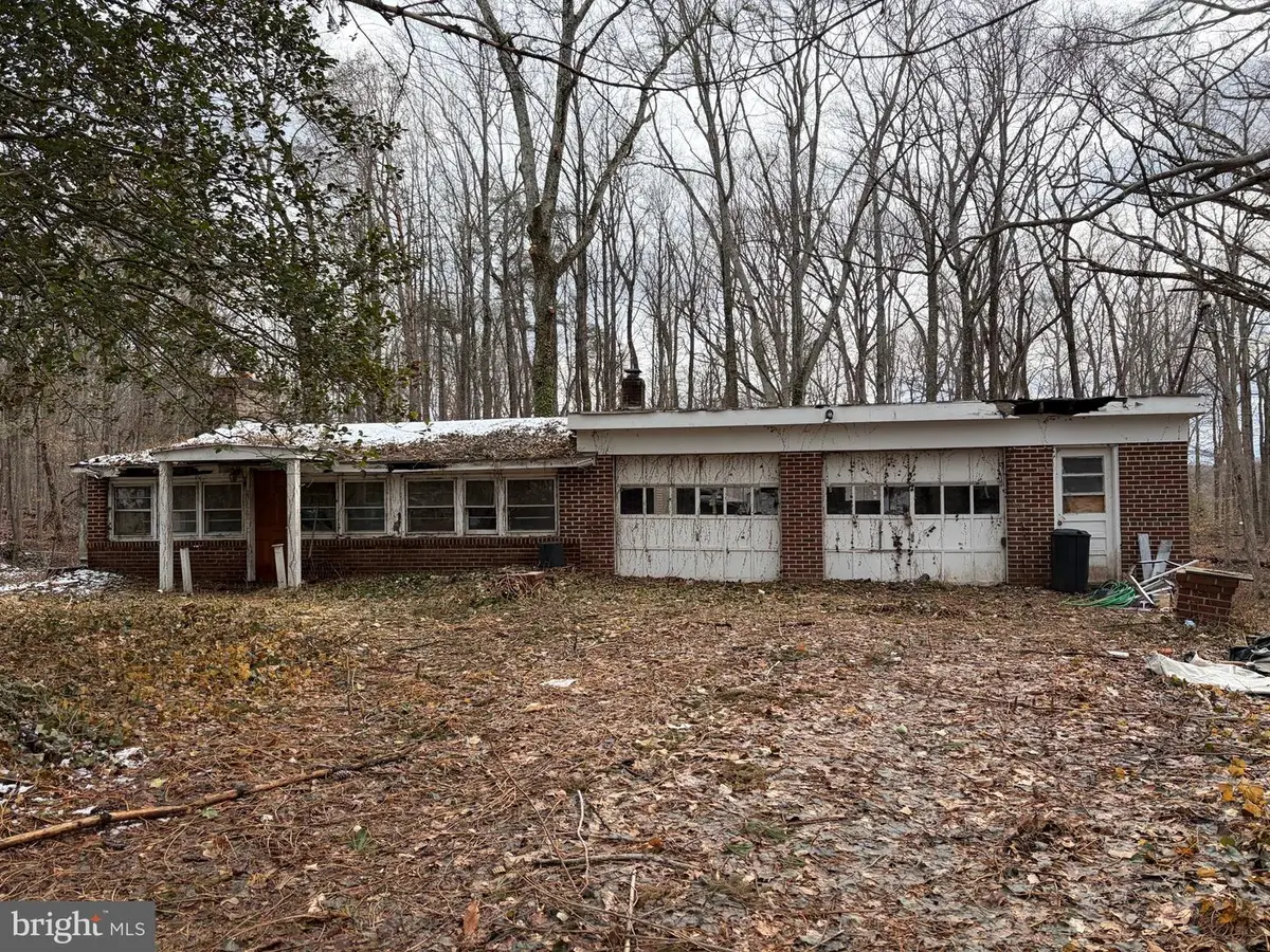 8191 Fox St, Manassas, VA 20112 - #1