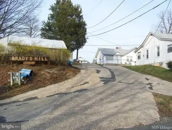 4016-4038 Brady's Hill Rd, TRIANGLE, VA 22172