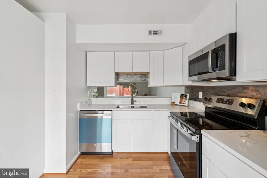 3664 Masthead Trl, Triangle, VA 22172 - #2