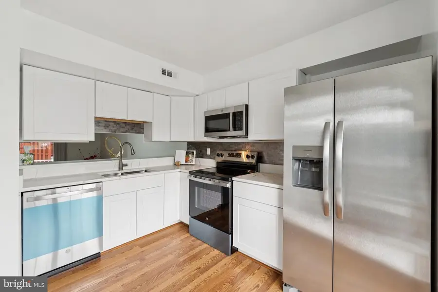 3664 Masthead Trl, Triangle, VA 22172 - #3