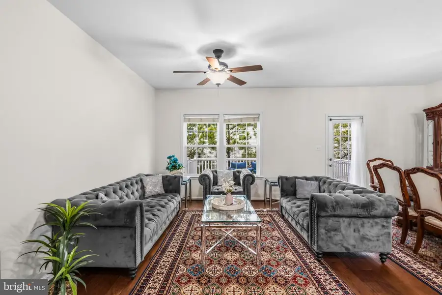 7006 Darbey Knoll Dr, Gainesville, VA 20155 - #2