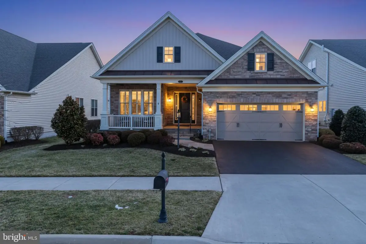 6061 Trotters Point Ln, Gainesville, VA 20155 - #1