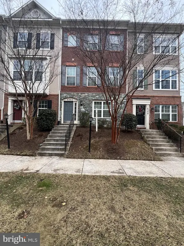 4302 Potomac Highlands Cir, TRIANGLE, VA 22172