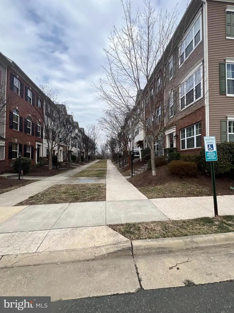 4302 Potomac Highlands Cir, Triangle, VA 22172 - #3