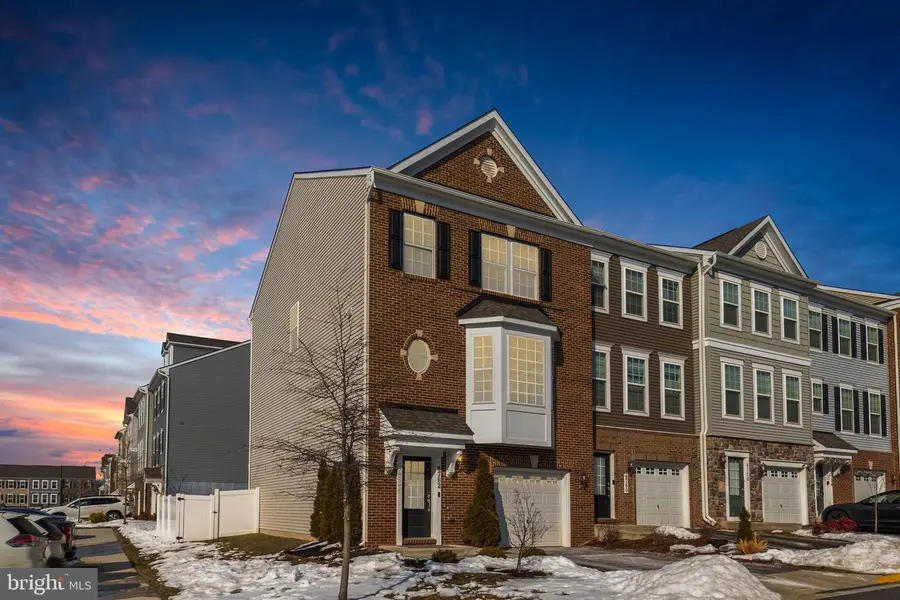 8762 Elsing Green Dr, Manassas, VA 20112 - #2