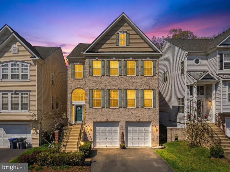 3117 Eagle Ridge Dr, Woodbridge, VA 22191 - #2