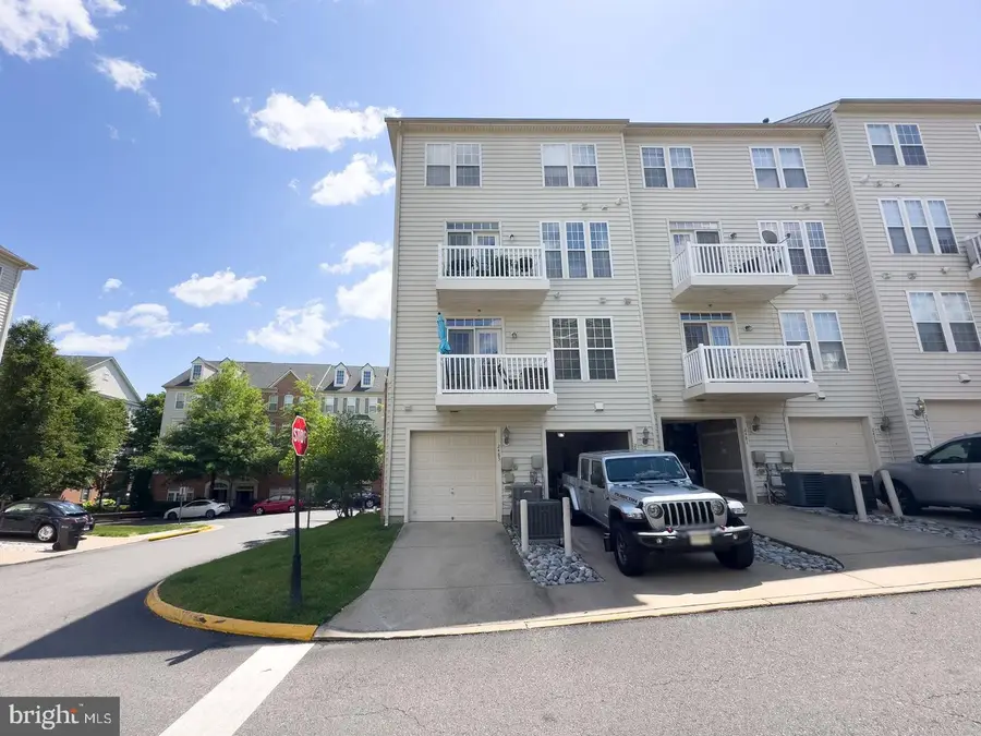 2483 Eastbourne Dr, Woodbridge, VA 22191 - #3