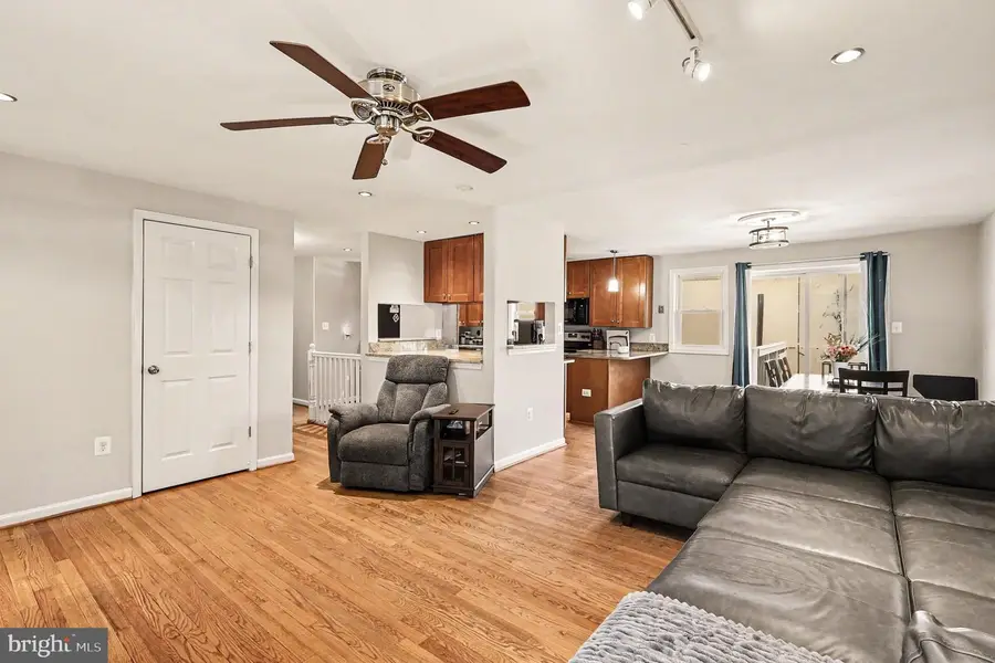 7409 Lake Dr, Manassas, VA 20111 - #3