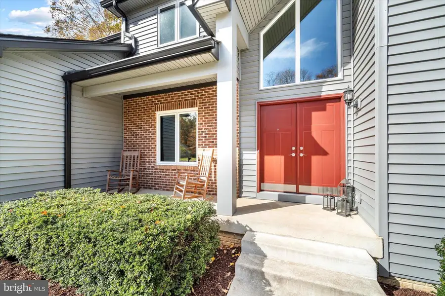 6271 Occoquan Forest Dr, Manassas, VA 20112 - #2