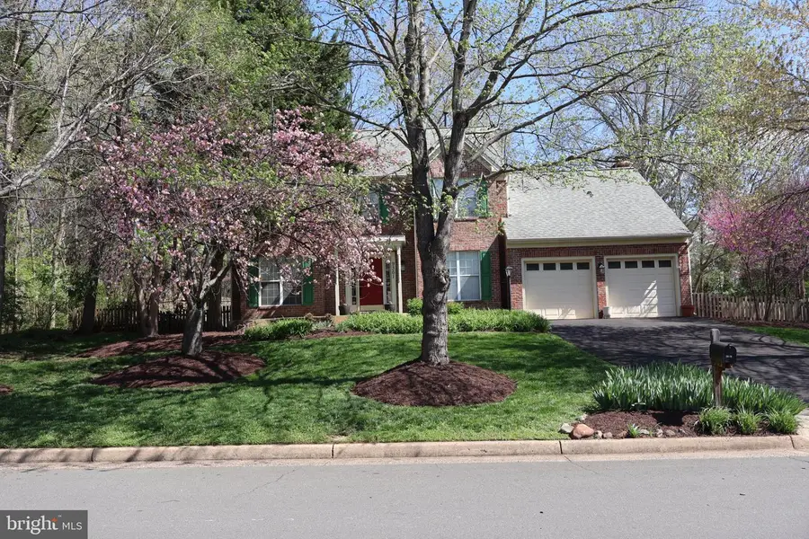 9361 Weathersfield Dr, Bristow, VA 20136 - #2