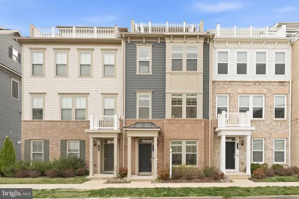 2058 Alder Ln, DUMFRIES, VA 22026