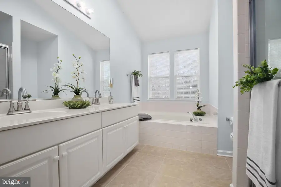 4074 Elkwood Ct, Woodbridge, VA 22193 - #3