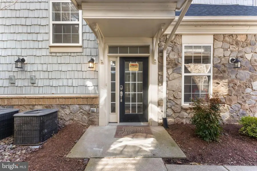 13879 Gullane Dr, Woodbridge, VA 22191 - #3