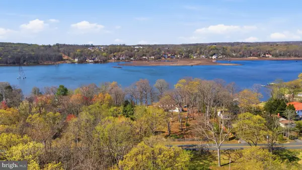 18330 Possum Point Rd, DUMFRIES, VA 22026