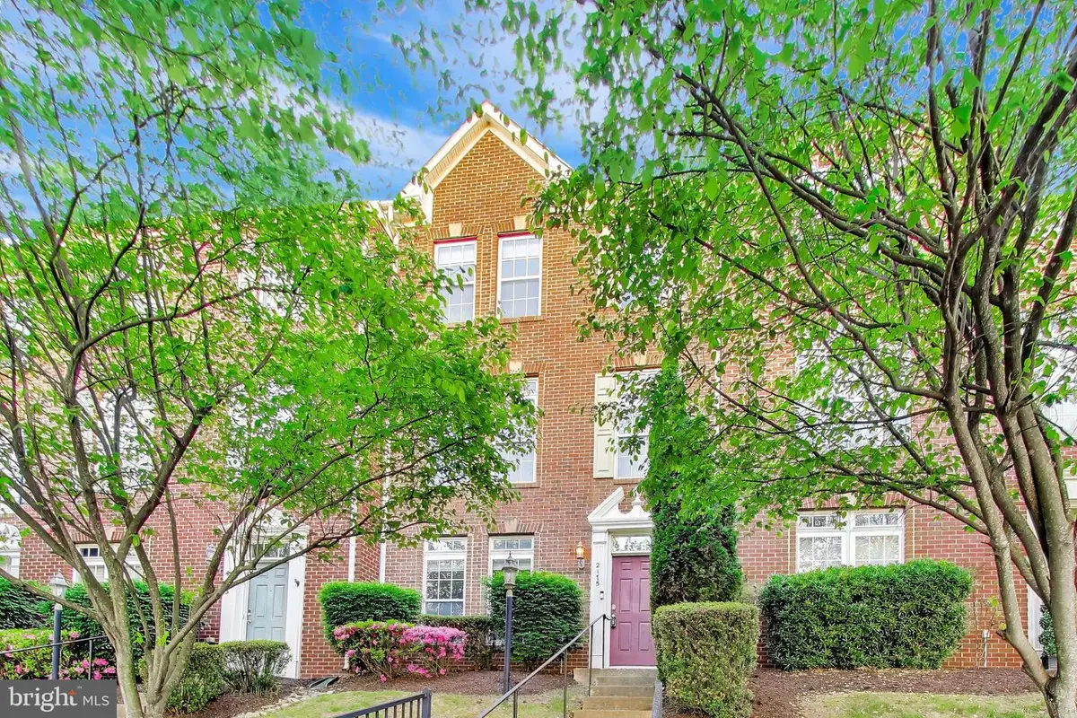2175 Potomac Club Pkwy #11, Woodbridge, VA 22191 - #1