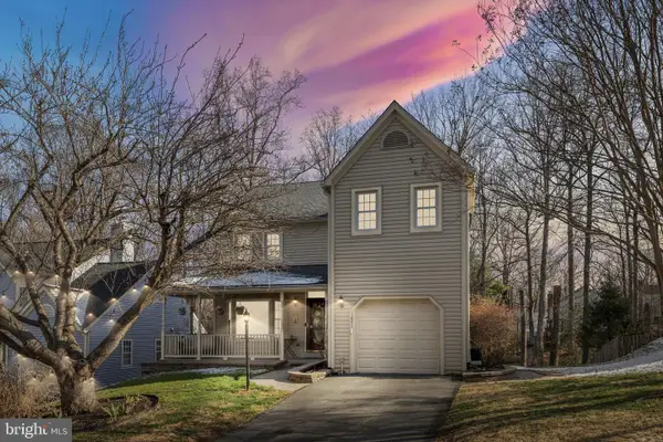 11971 Home Guard Dr, WOODBRIDGE, VA 22192