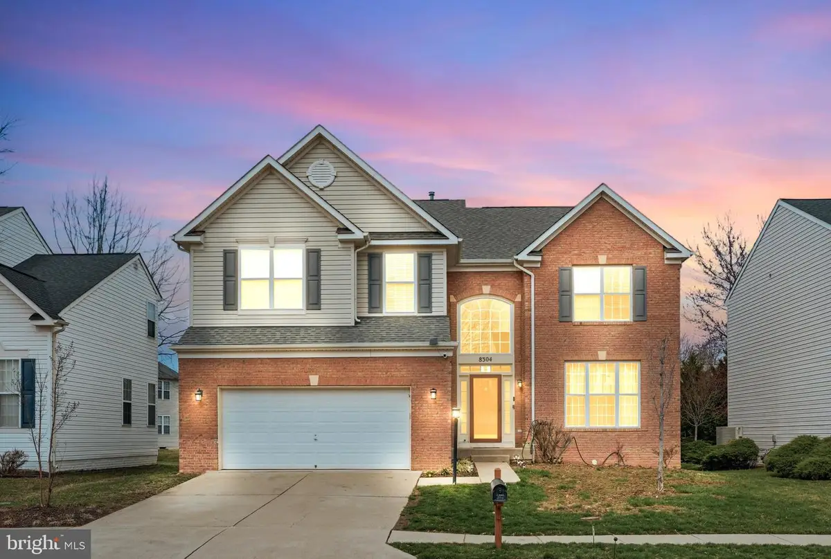 8304 Tenbrook Dr, Gainesville, VA 20155 - #1