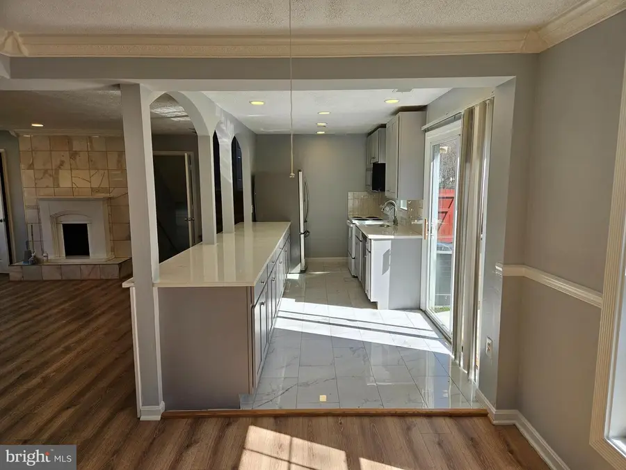 1717 Varsity Dr, Woodbridge, VA 22191 - #3