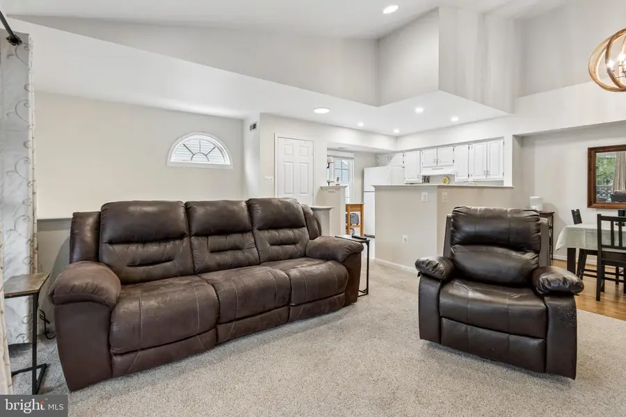 7876 Waverley Mill Ct, Gainesville, VA 20155 - #2