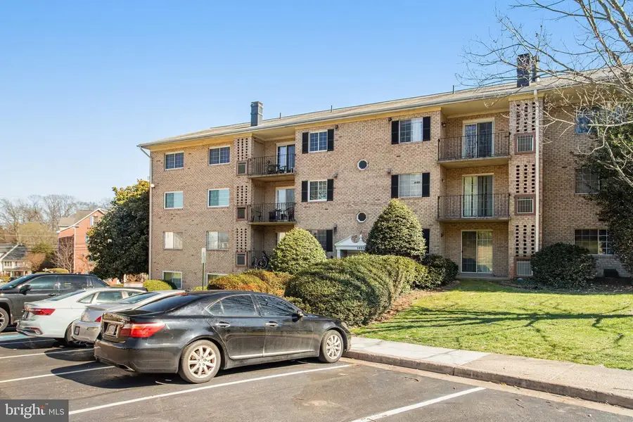 1521 Colonial Dr #201, Woodbridge, VA 22192 - #2