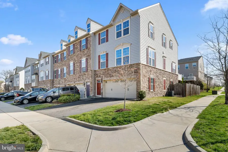 7769 Milton Cir, Gainesville, VA 20155 - #2