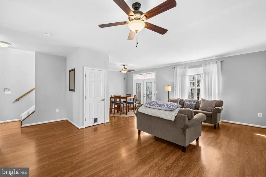 6163 Tamborine Ct, Woodbridge, VA 22193 - #3