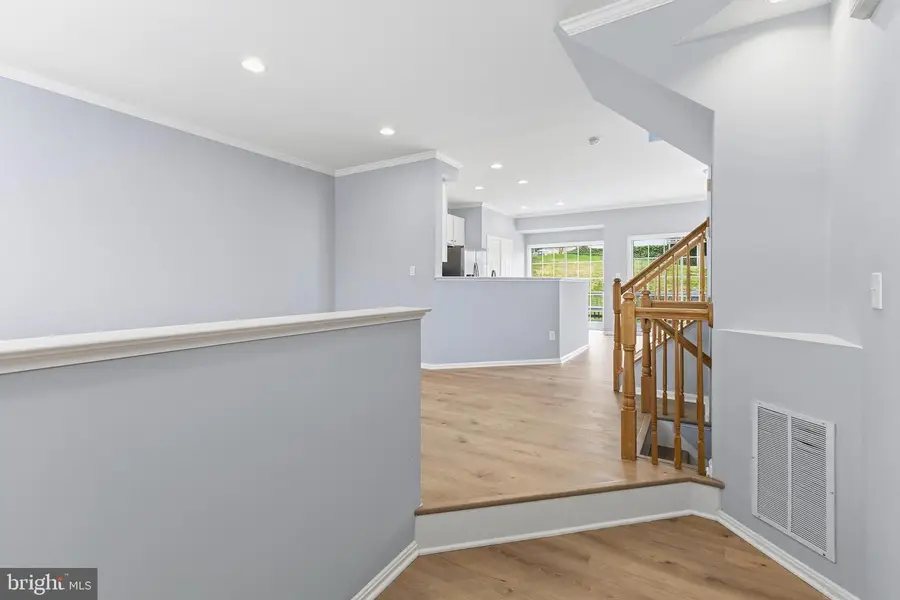 3971 Hartlake St, Woodbridge, VA 22192 - #3