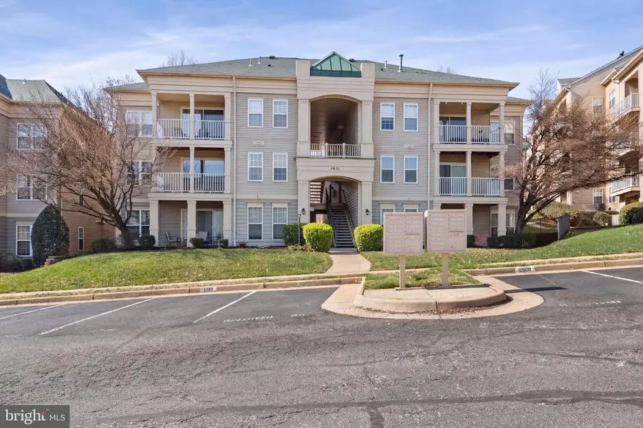 1031 Gardenview Loop #201, Woodbridge, VA 22191 - #2