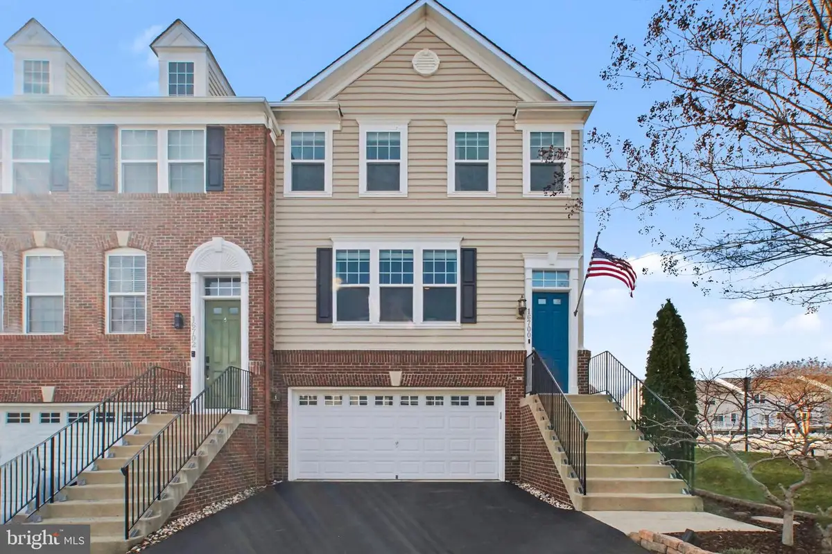 16700 Shackleford Way, Woodbridge, VA 22191 - #1