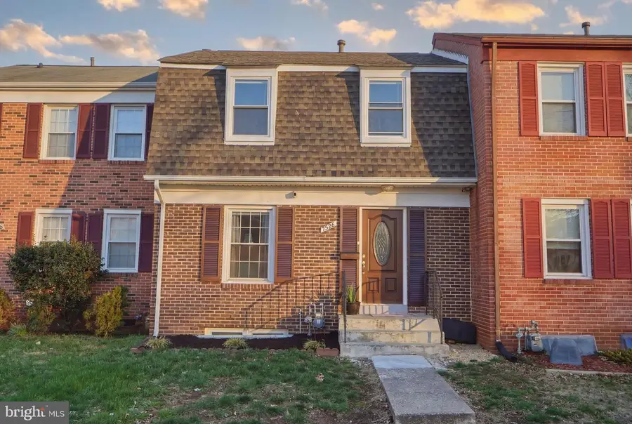7526 Campbell Ct, Manassas, VA 20109 - #2