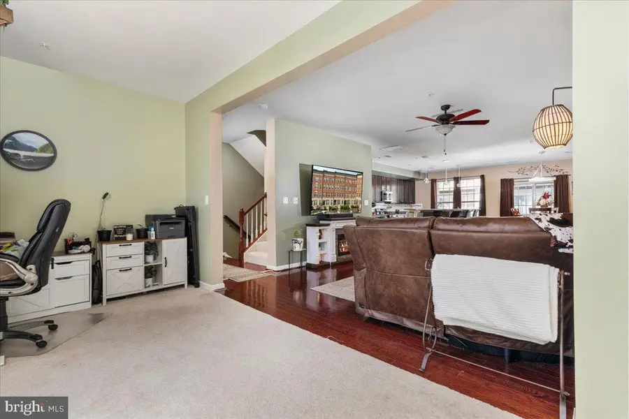 7828 Cedar Branch Dr, Gainesville, VA 20155 - #3