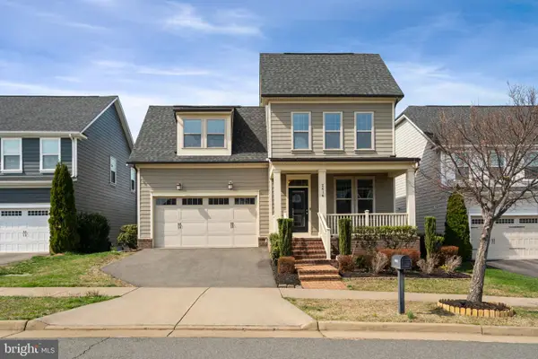 2416 Glouster Pointe Dr, DUMFRIES, VA 22026