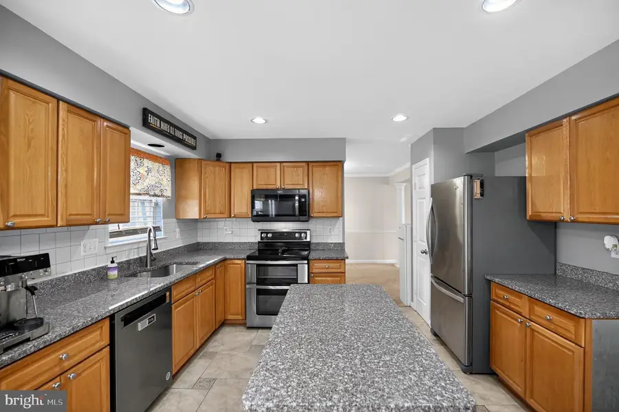 4333 Decatur Dr, Woodbridge, VA 22193 - #3