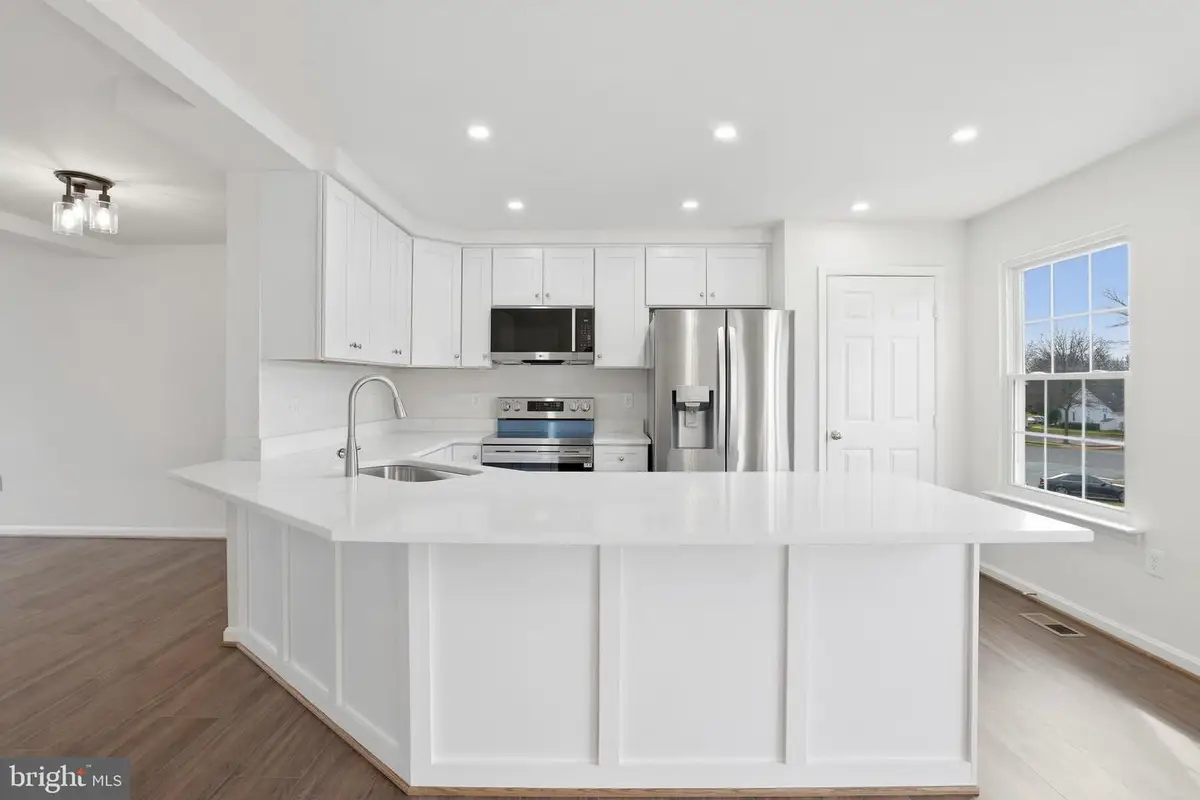 14275 Newbern Loop, Gainesville, VA 20155 - #1