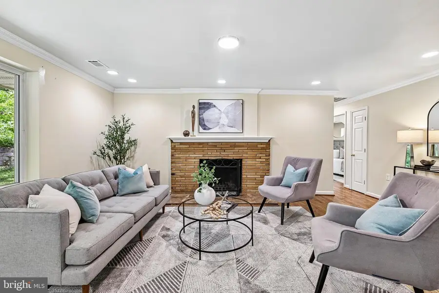 18328 Sharon Rd, Triangle, VA 22172 - #2